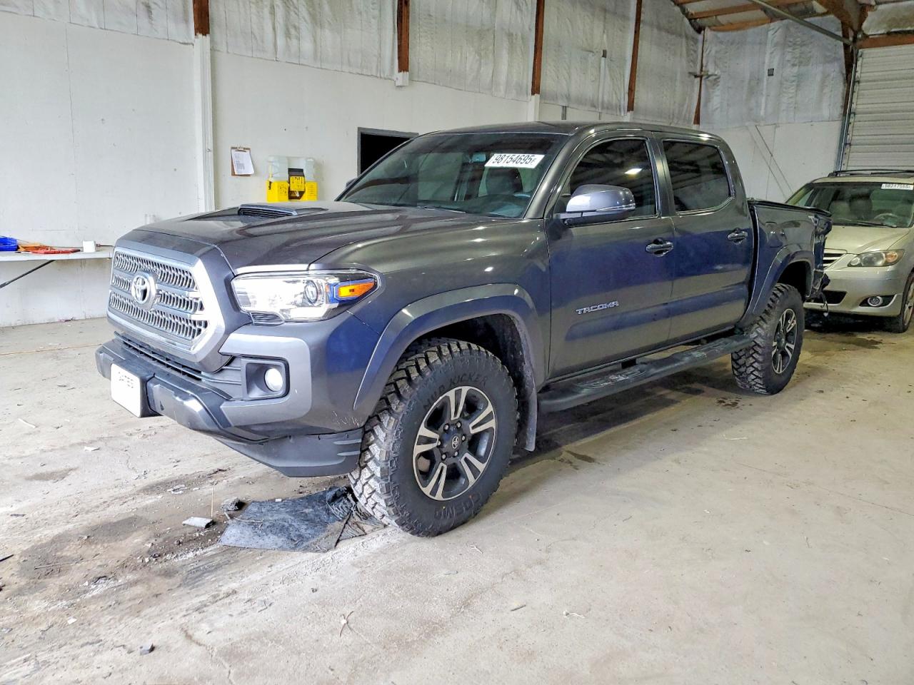 2017 TOYOTA TACOMA DOUBLE CAB — REAR END damage — photo 1