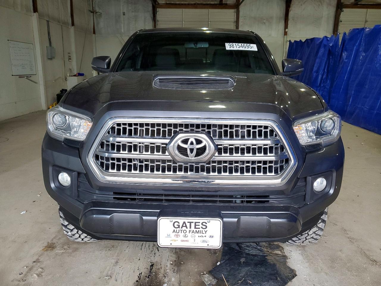 2017 TOYOTA TACOMA DOUBLE CAB photo 13