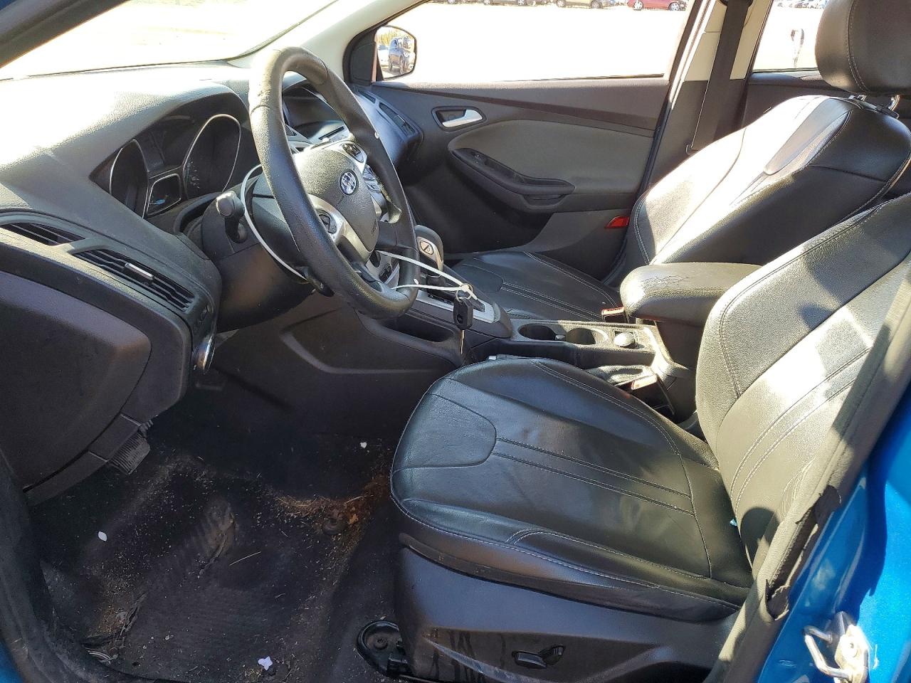 2014 FORD FOCUS SE photo 13