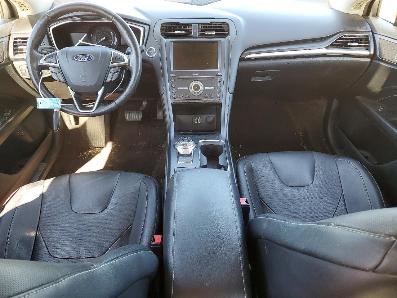 2019 FORD FUSION TITANIUM photo 8