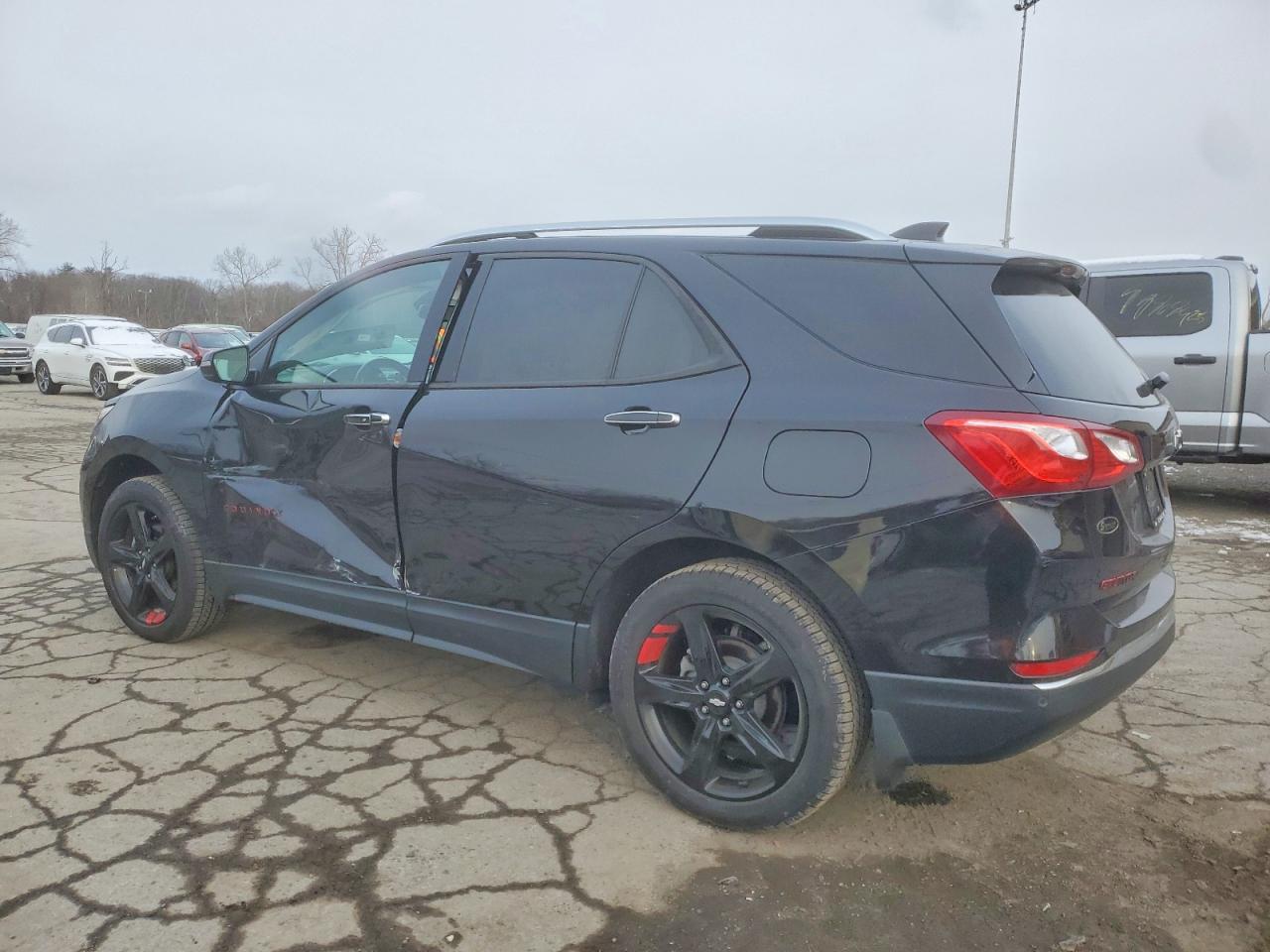 2020 CHEVROLET EQUINOX PREMIER photo 2