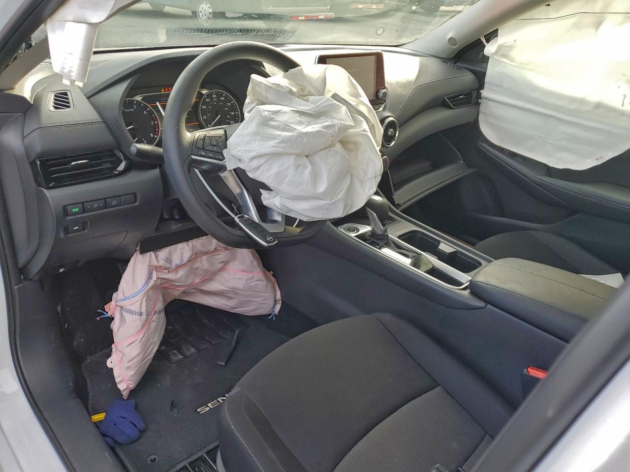 2025 NISSAN SENTRA SV photo 8