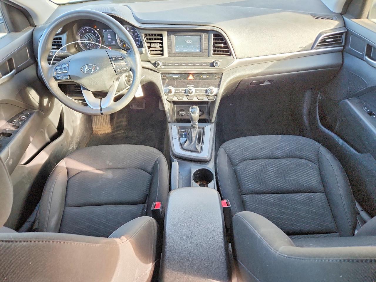 2020 HYUNDAI ELANTRA SE photo 8