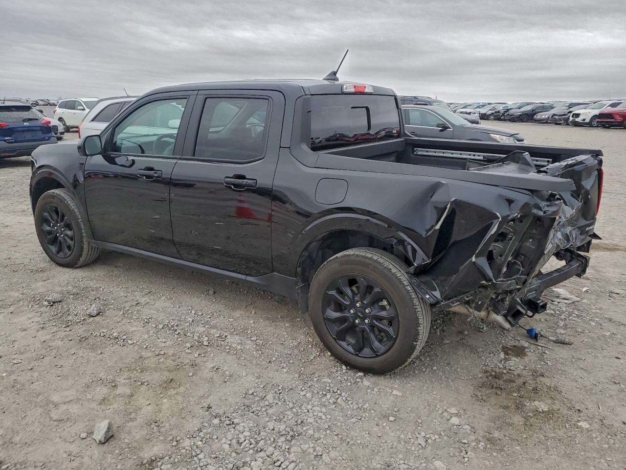 2024 FORD MAVERICK LARIAT photo 2