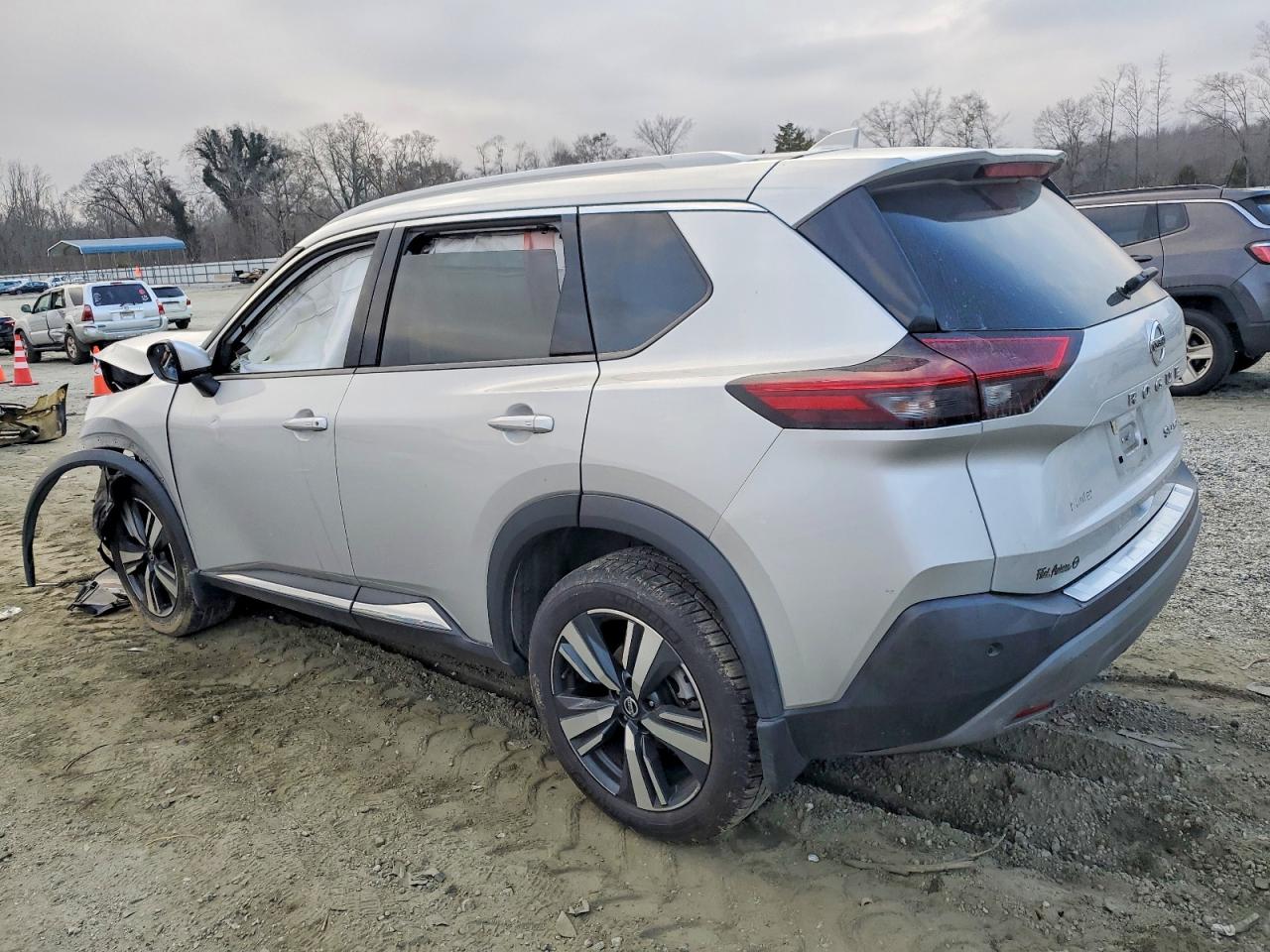 2021 NISSAN ROGUE SL photo 2