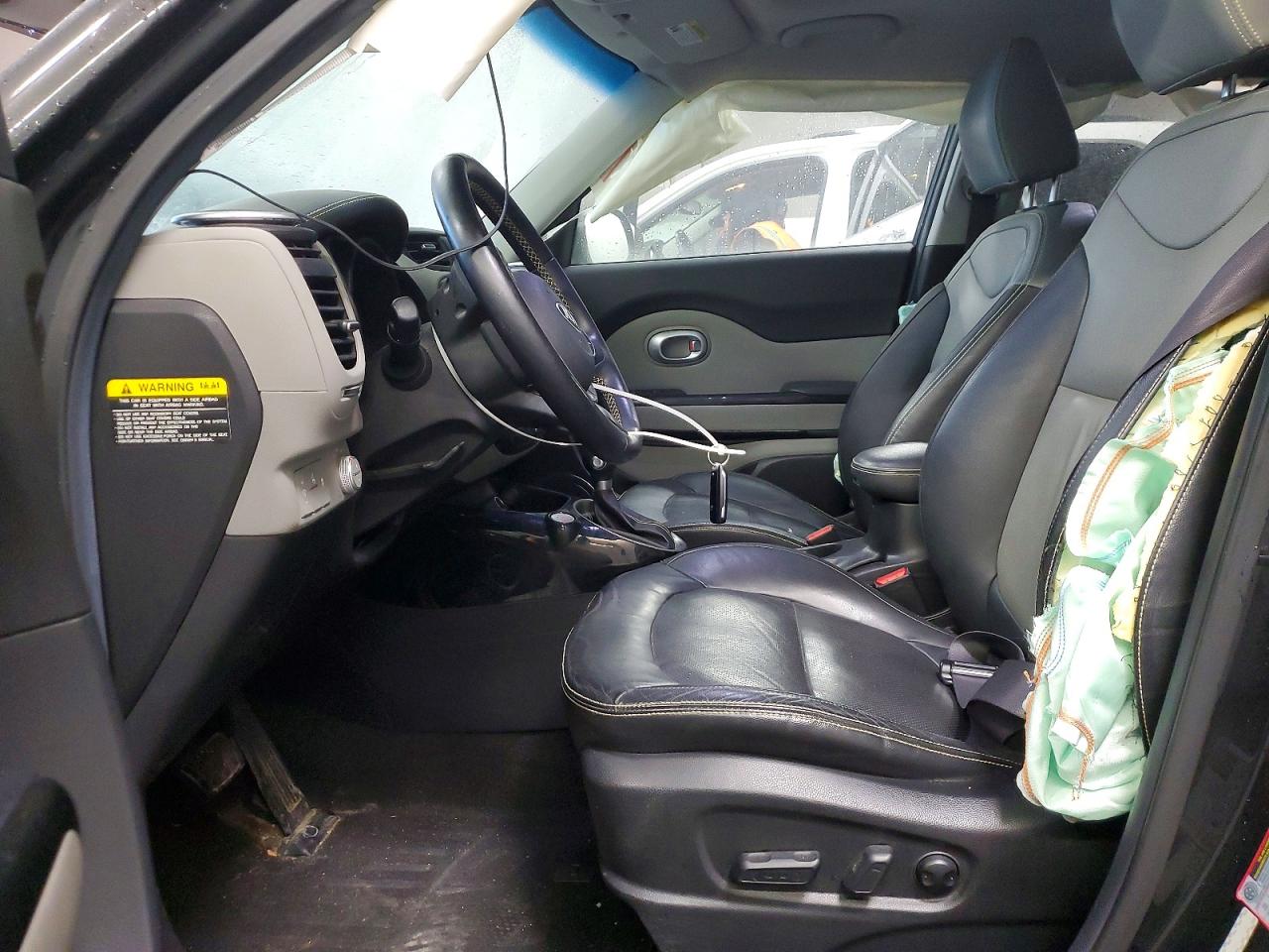 2016 KIA SOUL + photo 7