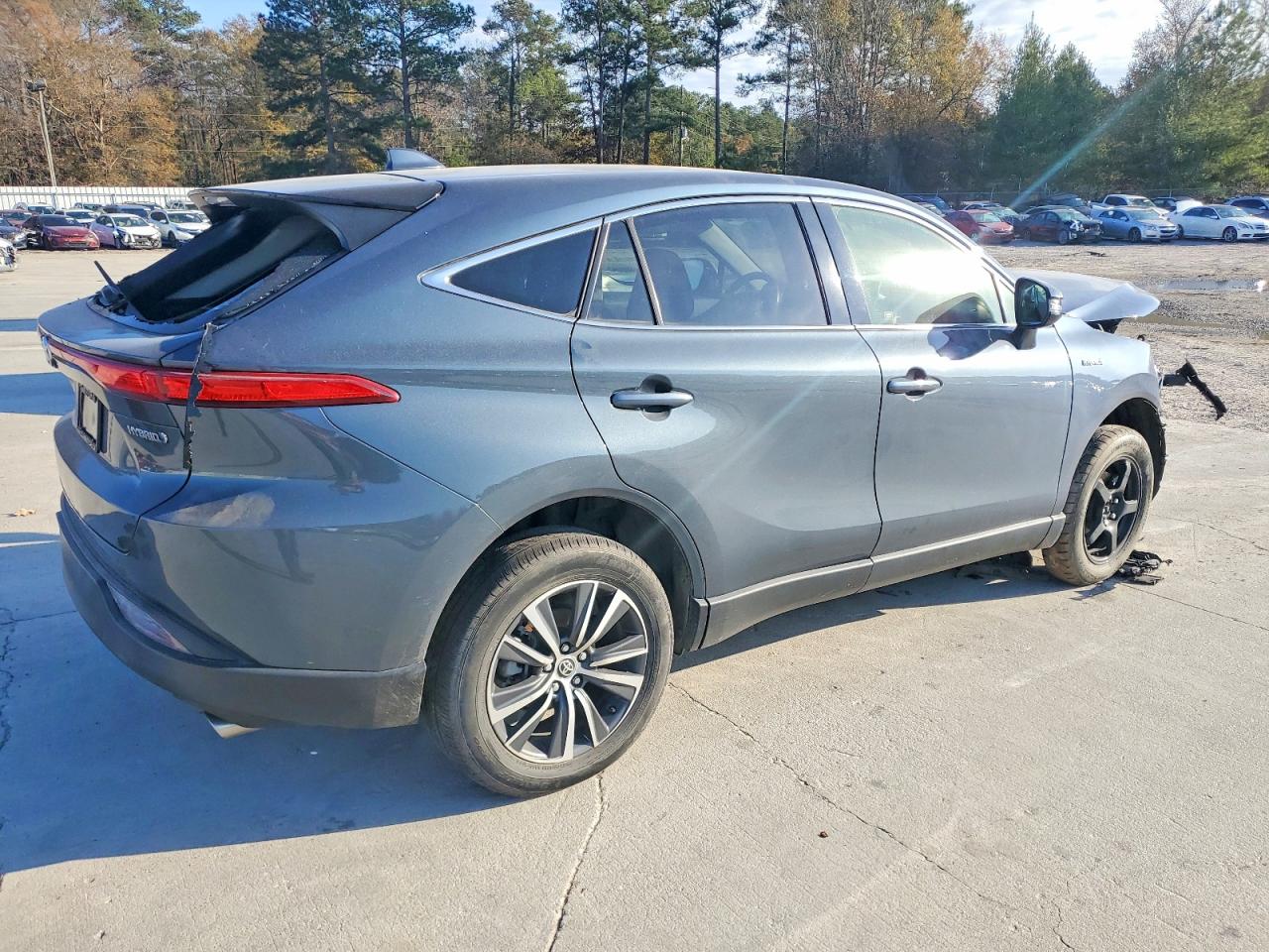 2021 TOYOTA VENZA LE photo 3