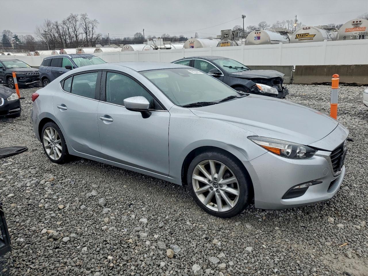 2017 MAZDA 3 TOURING photo 4
