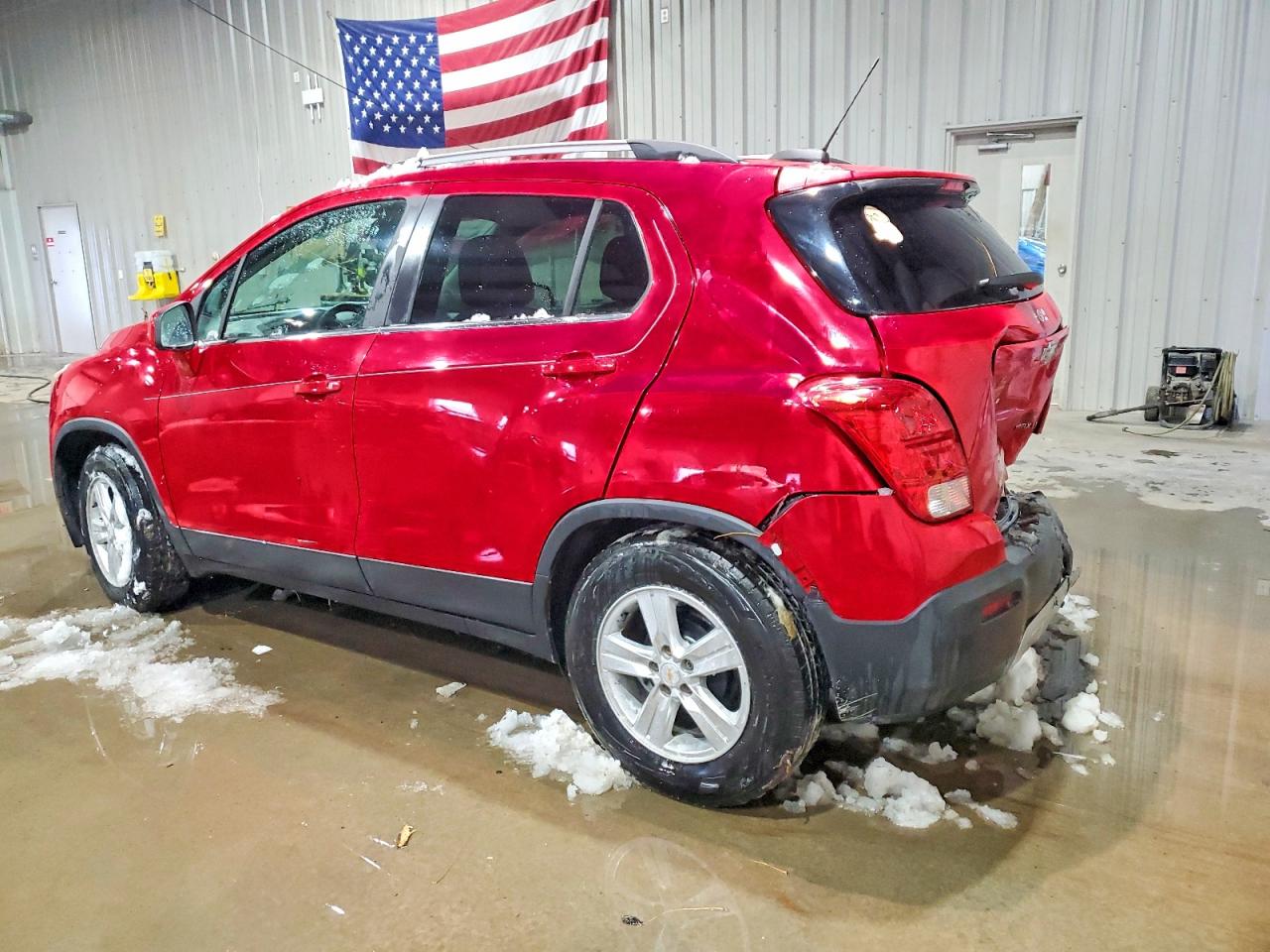 2015 CHEVROLET TRAX 1LT photo 2