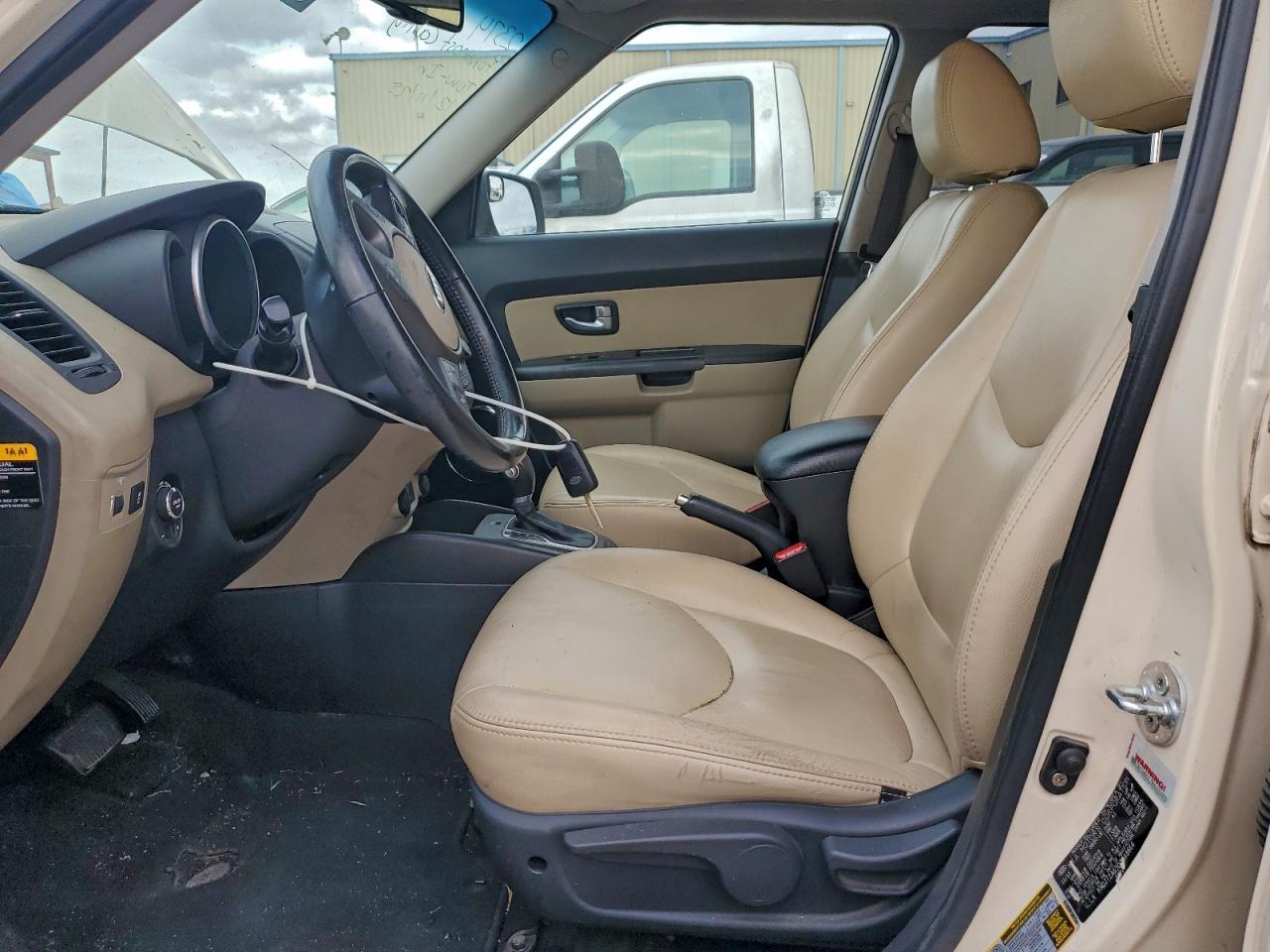 2013 KIA SOUL + photo 7