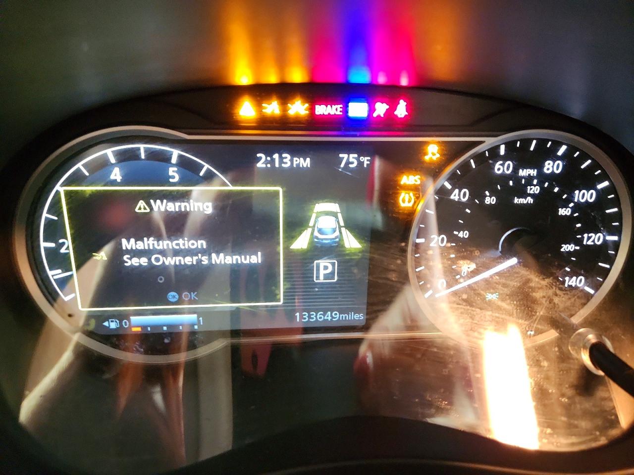 2020 NISSAN KICKS SV photo 9