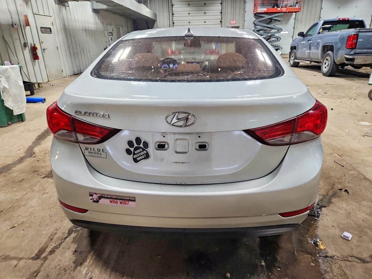 2016 HYUNDAI ELANTRA SE photo 11