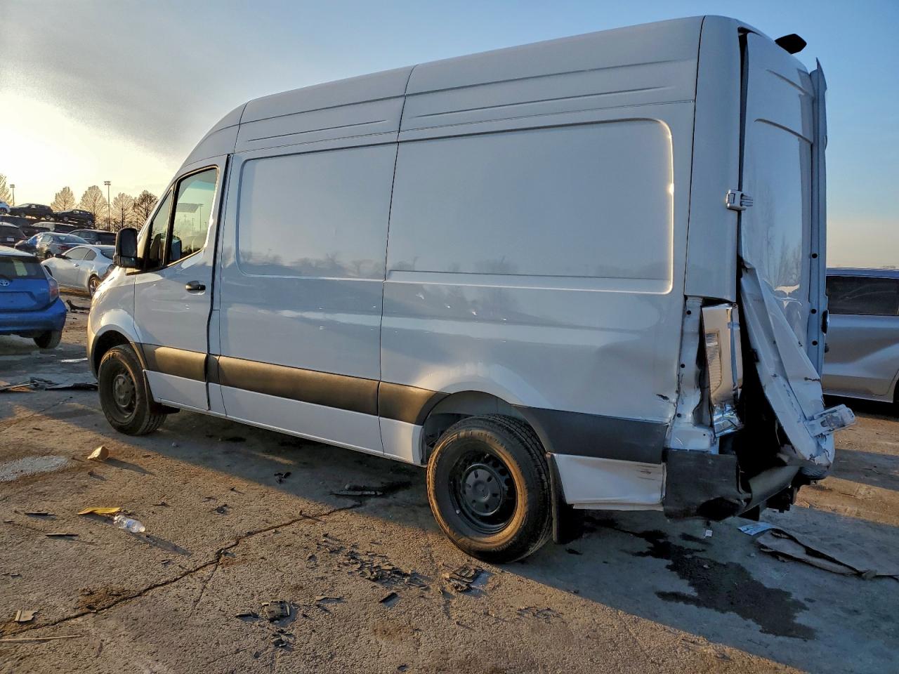 2025 MERCEDES-BENZ SPRINTER 2500 photo 2