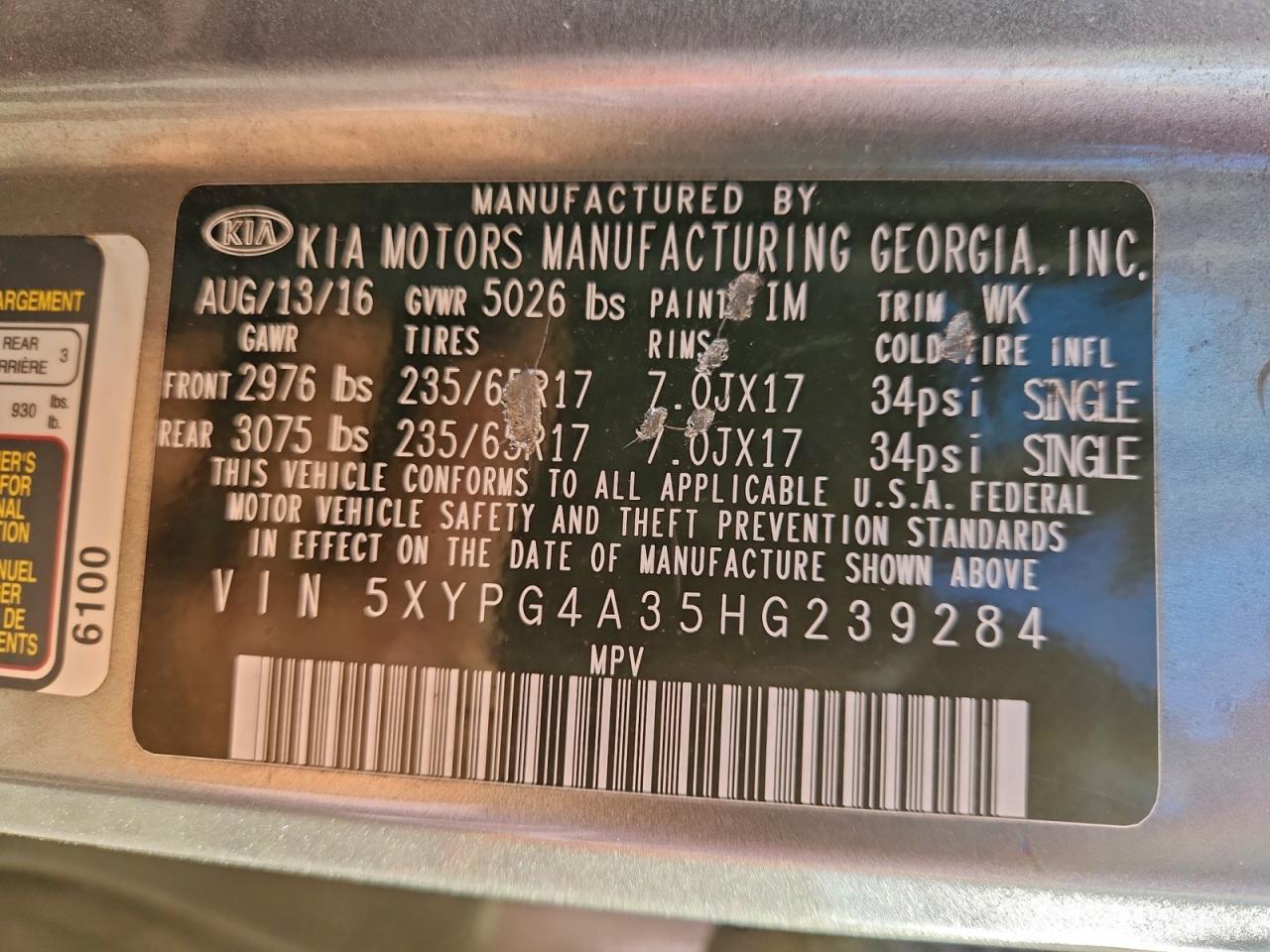 2017 KIA SORENTO LX photo 13