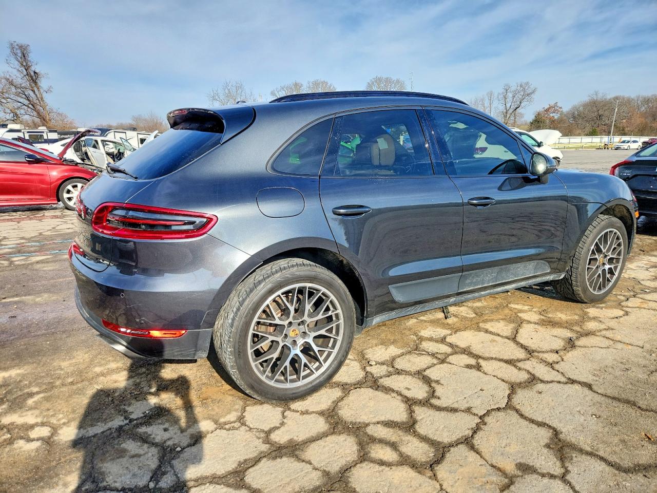 2017 PORSCHE MACAN photo 3
