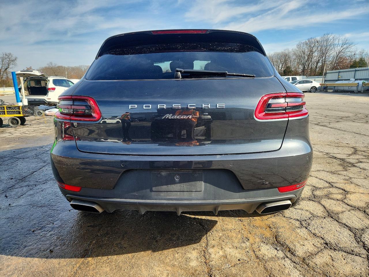 2017 PORSCHE MACAN photo 6