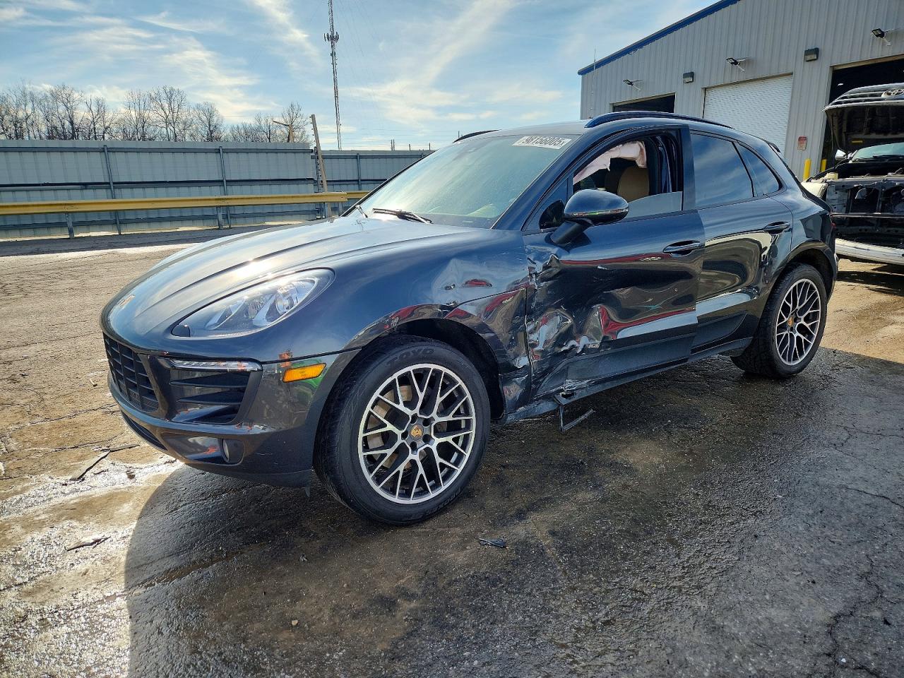 2017 PORSCHE MACAN