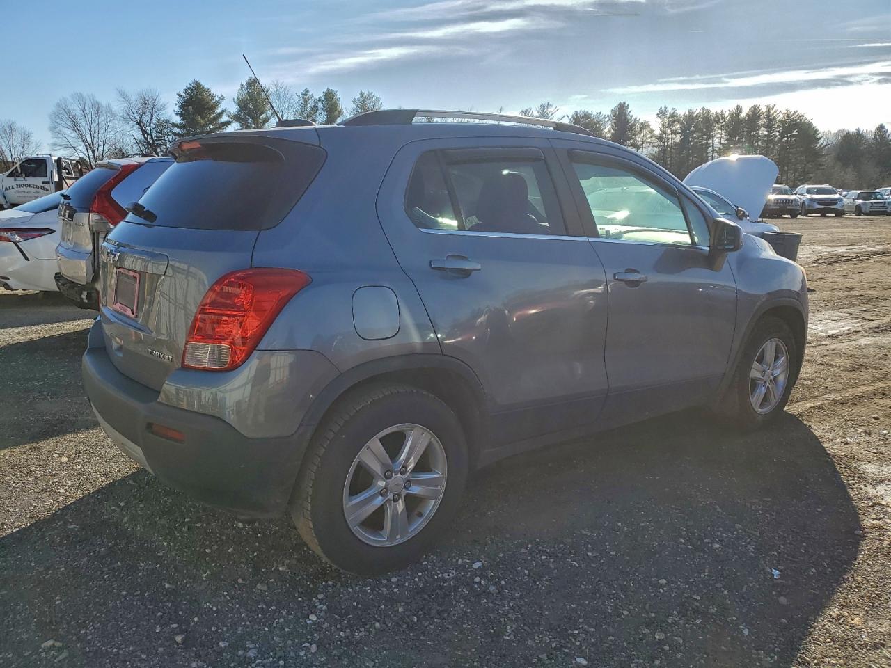 2015 CHEVROLET TRAX 1LT photo 3