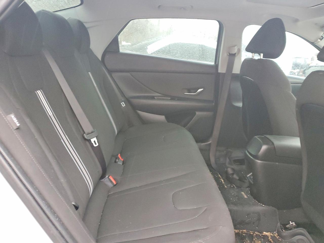 2024 HYUNDAI ELANTRA SEL photo 10