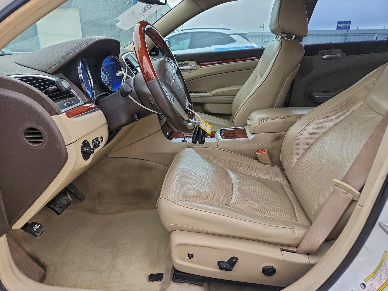 2011 CHRYSLER 300C photo 7