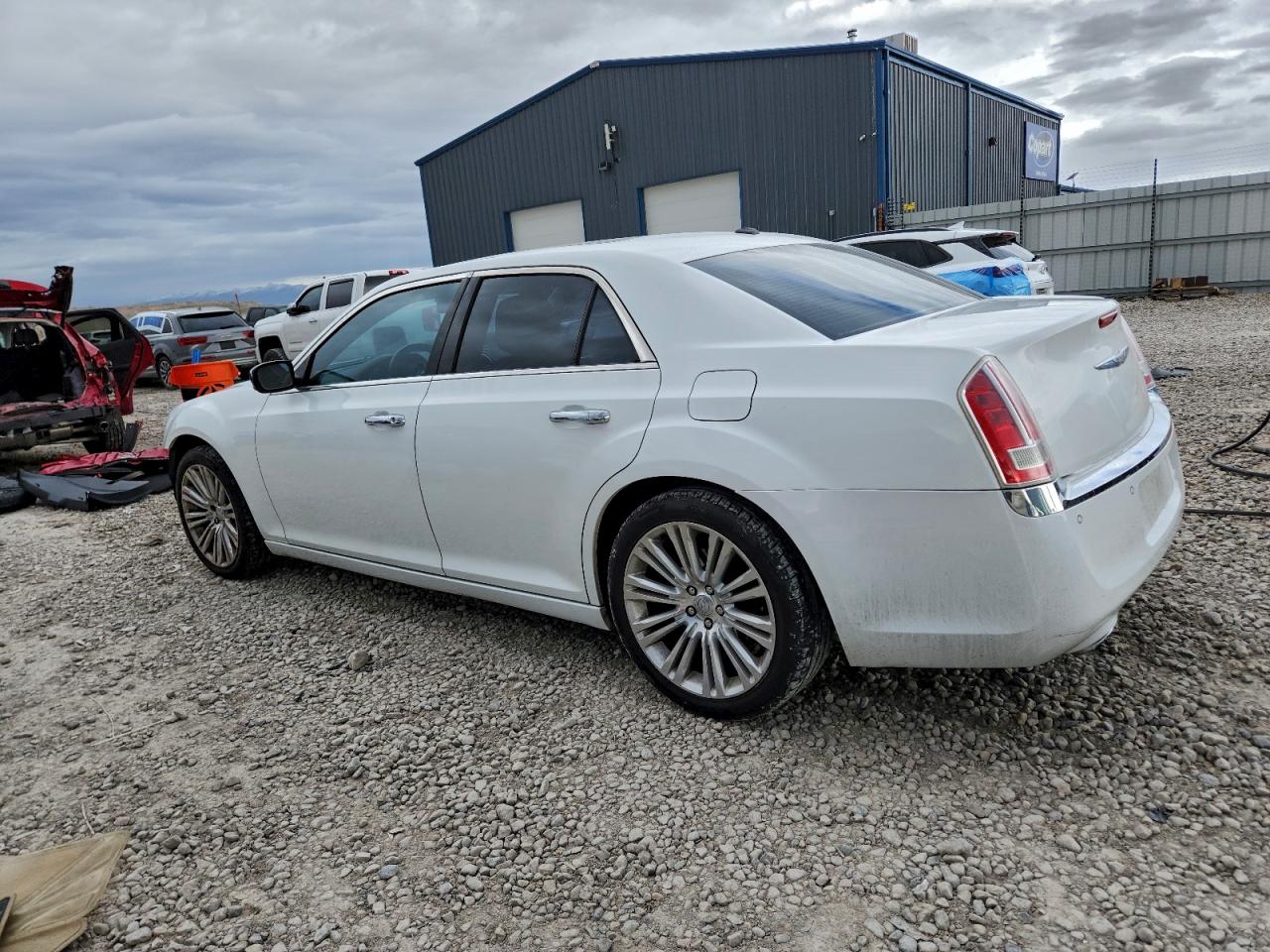 2011 CHRYSLER 300C photo 2