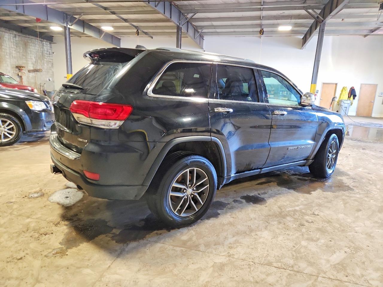 2018 JEEP GRAND CHEROKEE LIMITED photo 3