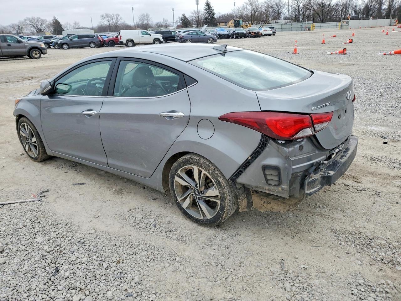 2015 HYUNDAI ELANTRA SE photo 2