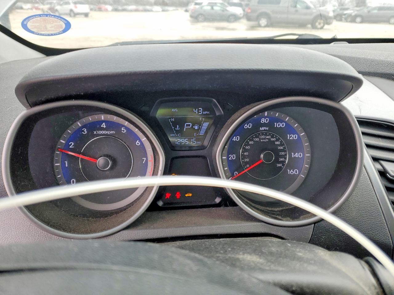 2015 HYUNDAI ELANTRA SE photo 9