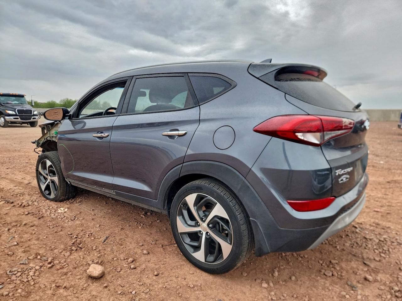 2018 HYUNDAI TUCSON VALUE photo 2