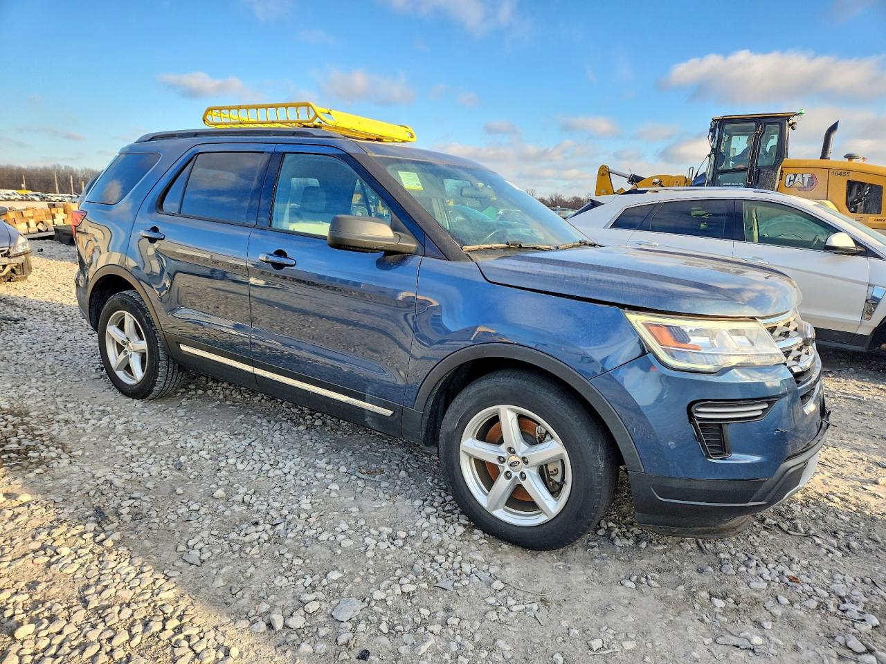 2018 FORD EXPLORER XLT photo 4