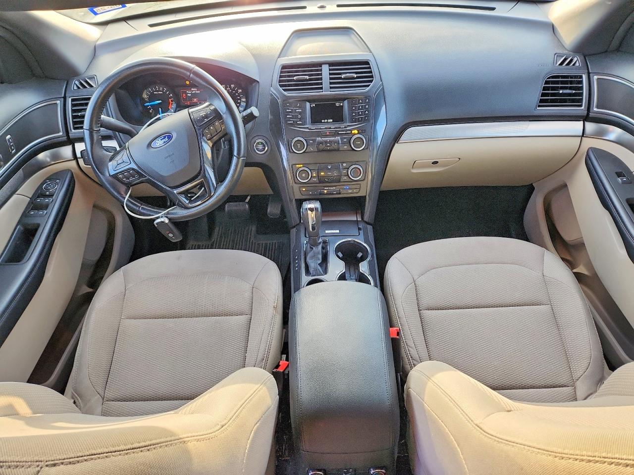 2018 FORD EXPLORER XLT photo 8