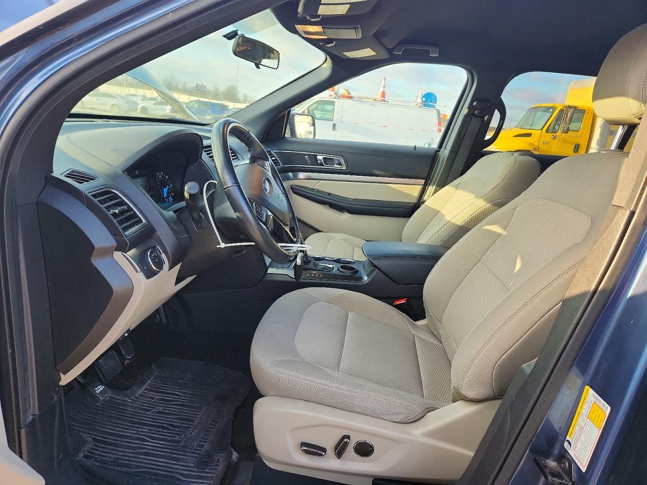2018 FORD EXPLORER XLT photo 7