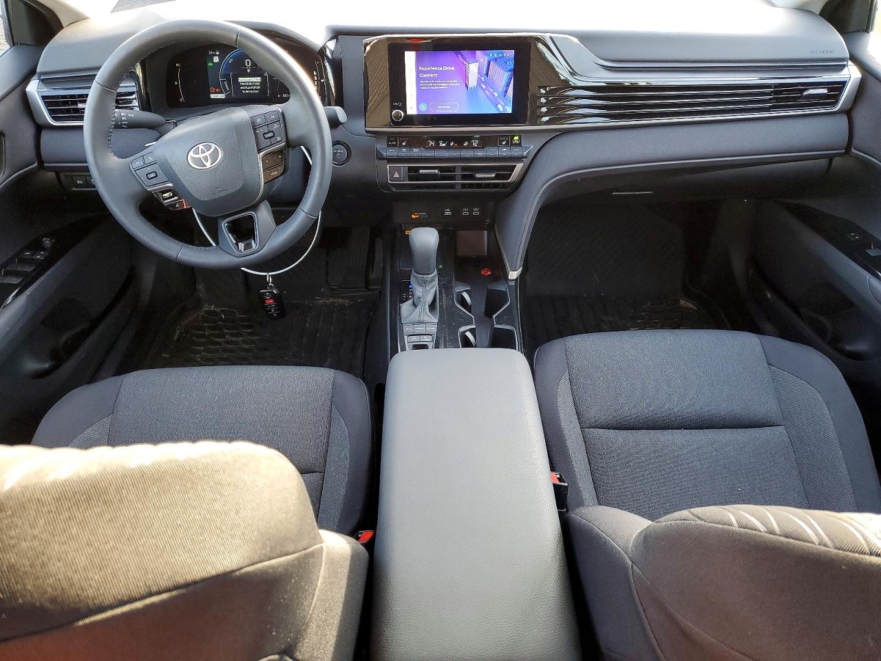 2025 TOYOTA CAMRY XSE photo 8