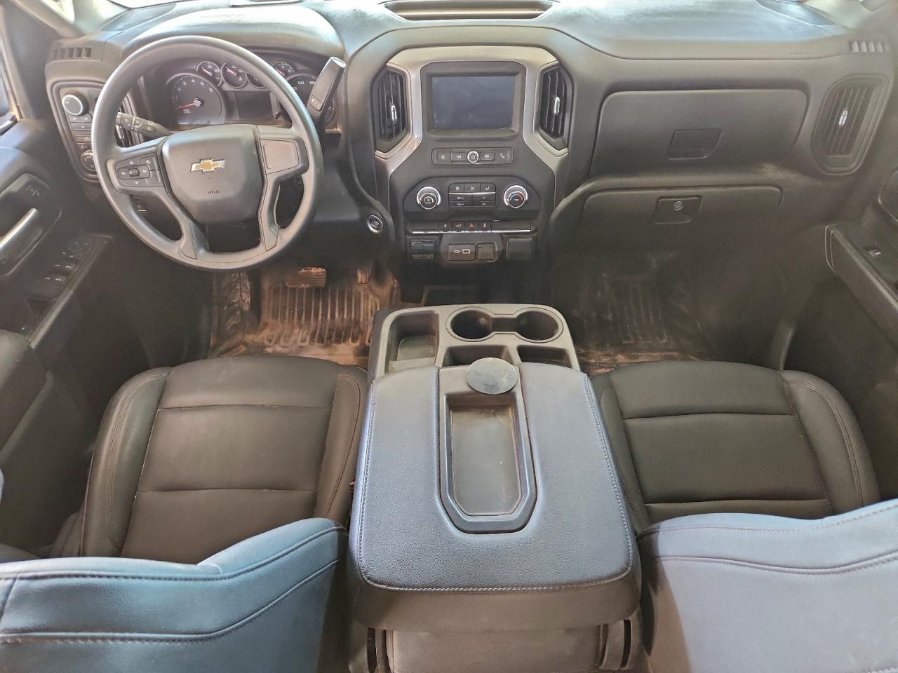 2024 CHEVROLET SILVERADO K2500 HEAVY DUTY photo 8