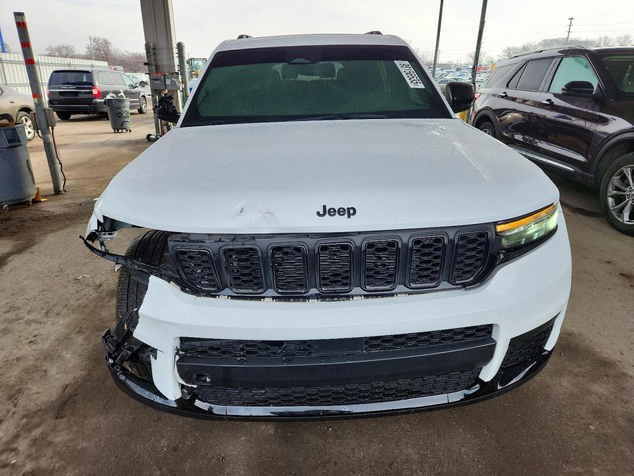 2023 JEEP GRAND CHEROKEE L LAREDO photo 5