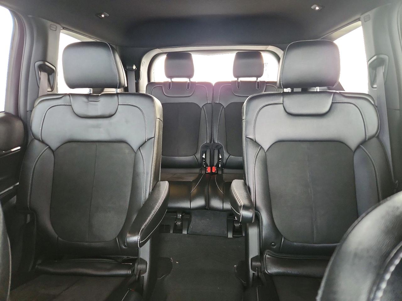 2023 JEEP GRAND CHEROKEE L LAREDO photo 10