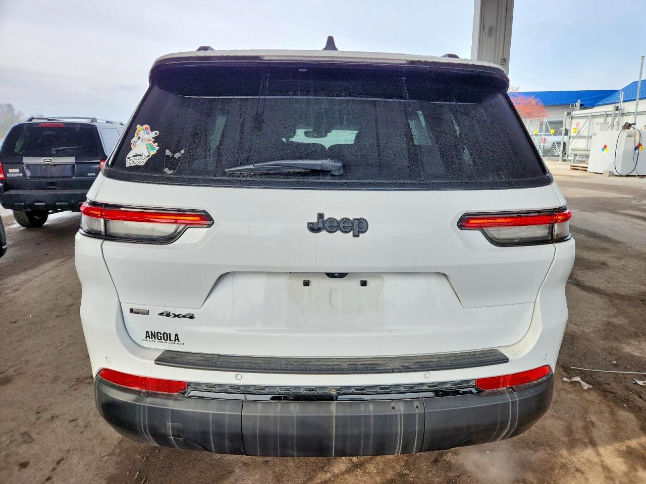 2023 JEEP GRAND CHEROKEE L LAREDO photo 6