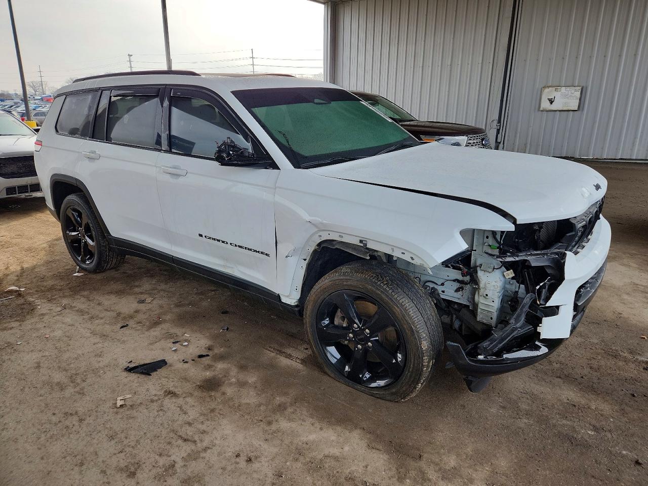 2023 JEEP GRAND CHEROKEE L LAREDO photo 4