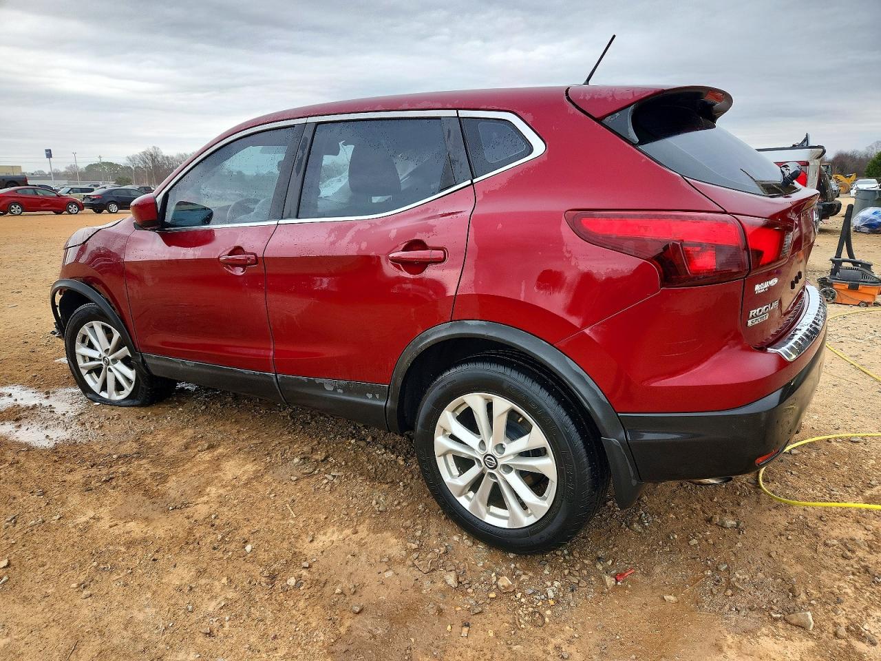 2019 NISSAN ROGUE SPORT S photo 2