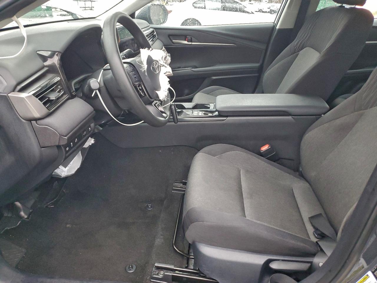2025 TOYOTA CAMRY XSE photo 7