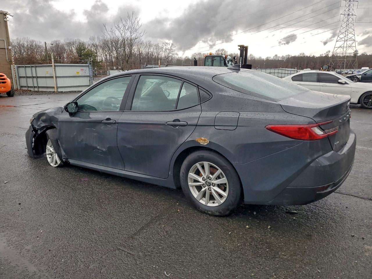 2025 TOYOTA CAMRY XSE photo 2