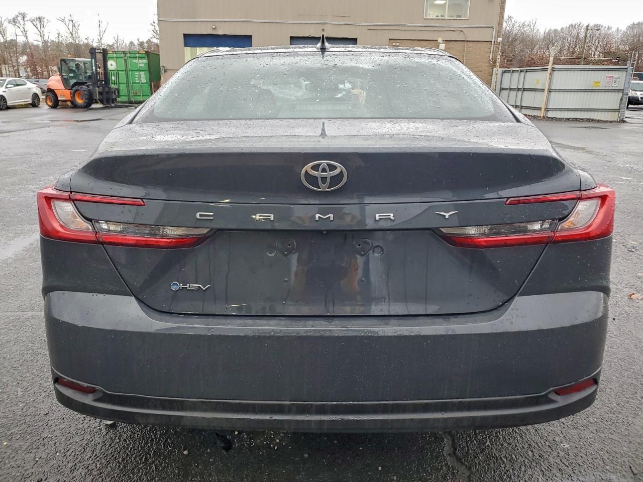 2025 TOYOTA CAMRY XSE photo 6
