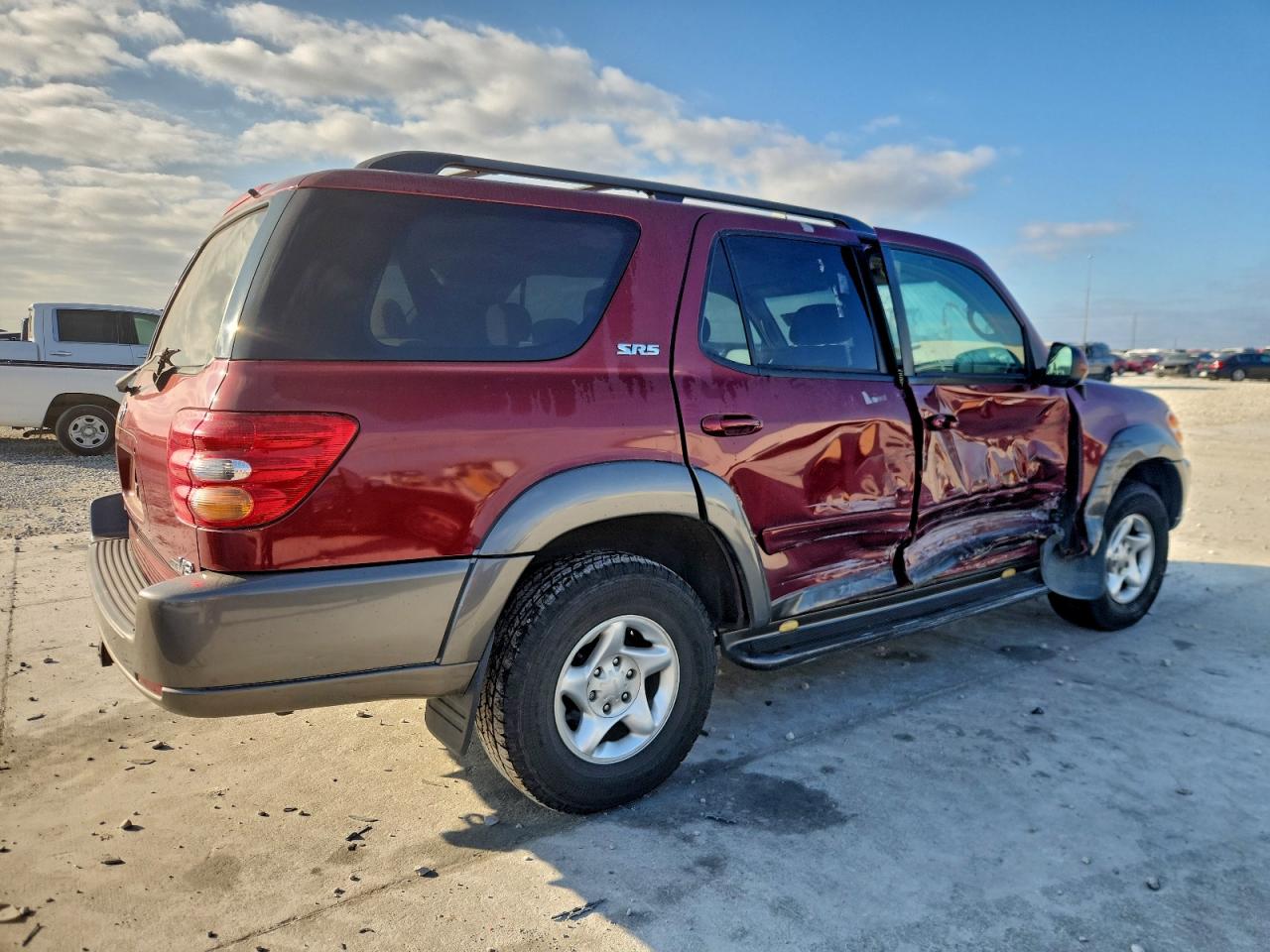 2004 TOYOTA SEQUOIA SR5 photo 5