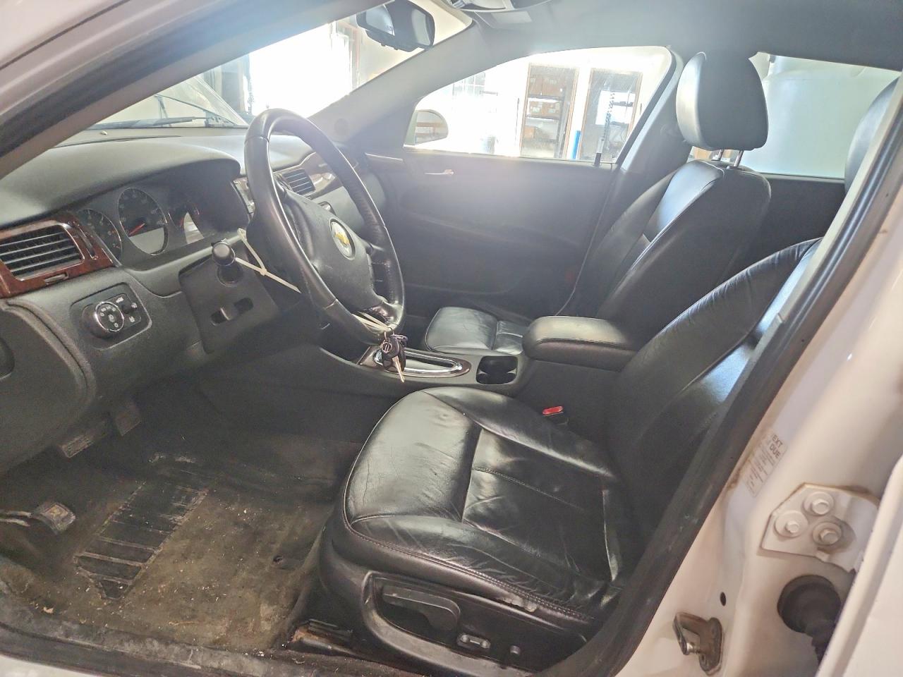 2011 CHEVROLET IMPALA LTZ photo 7
