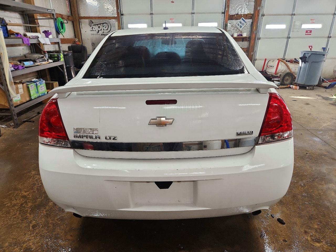 2011 CHEVROLET IMPALA LTZ photo 6
