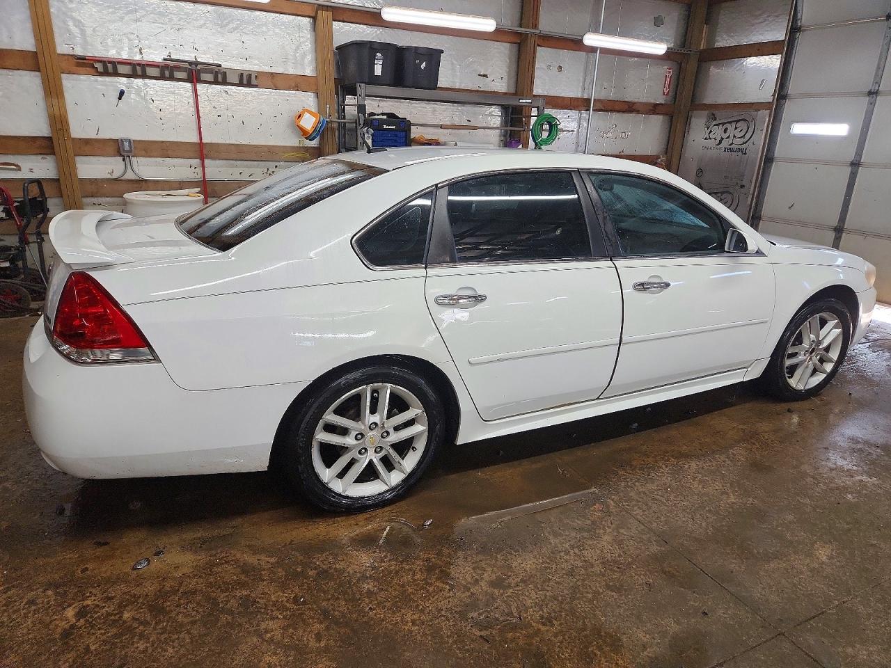 2011 CHEVROLET IMPALA LTZ photo 3