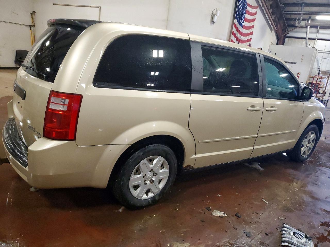 2010 DODGE GRAND CARAVAN SE photo 3