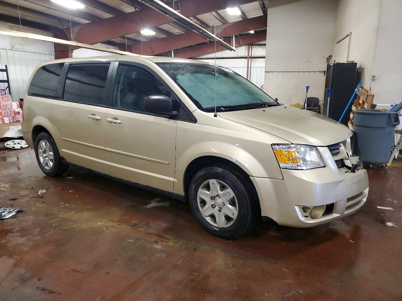 2010 DODGE GRAND CARAVAN SE photo 4