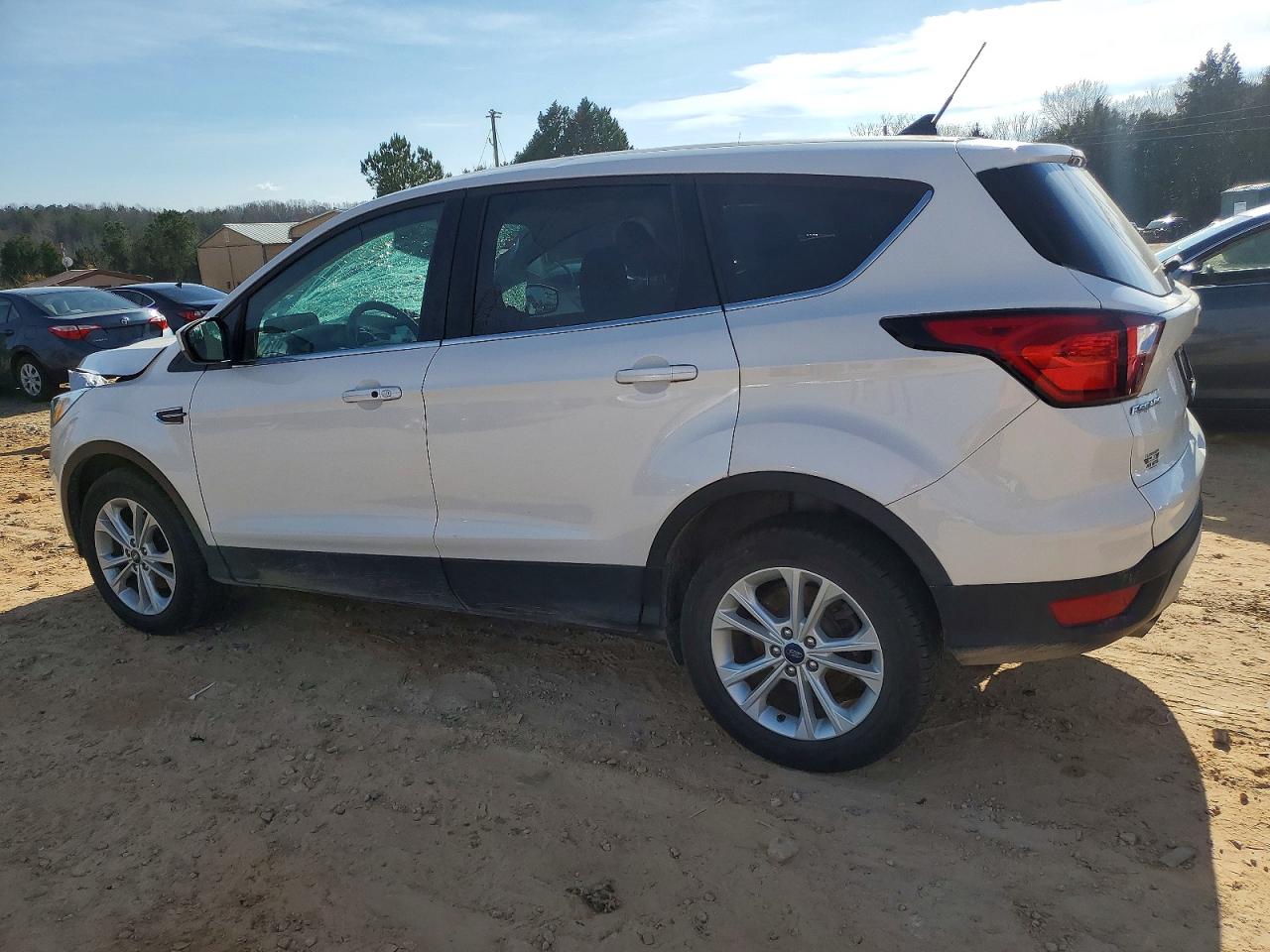 2019 FORD ESCAPE SE photo 3