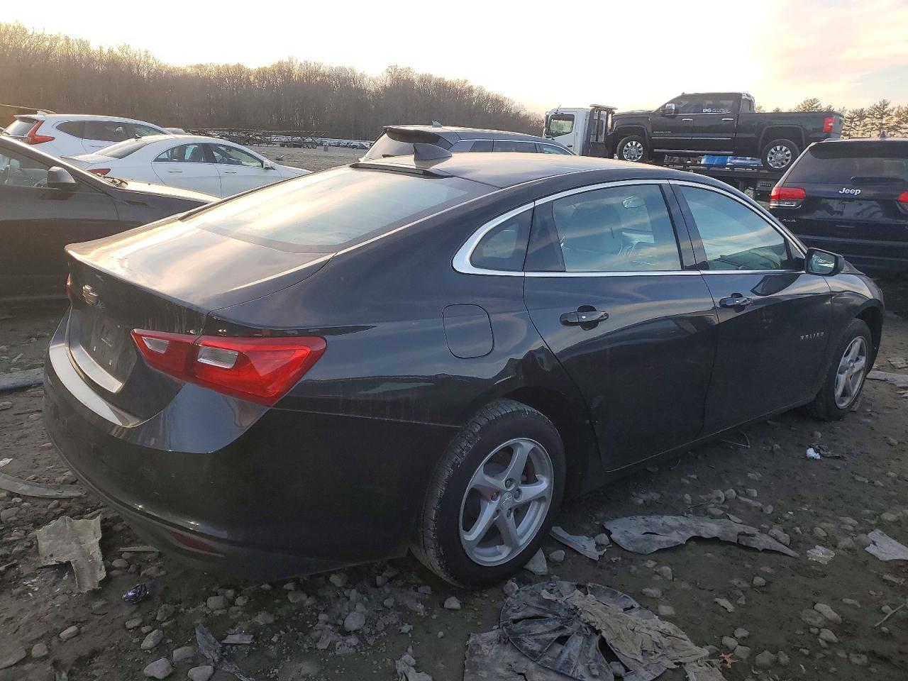 2018 CHEVROLET MALIBU LS photo 5